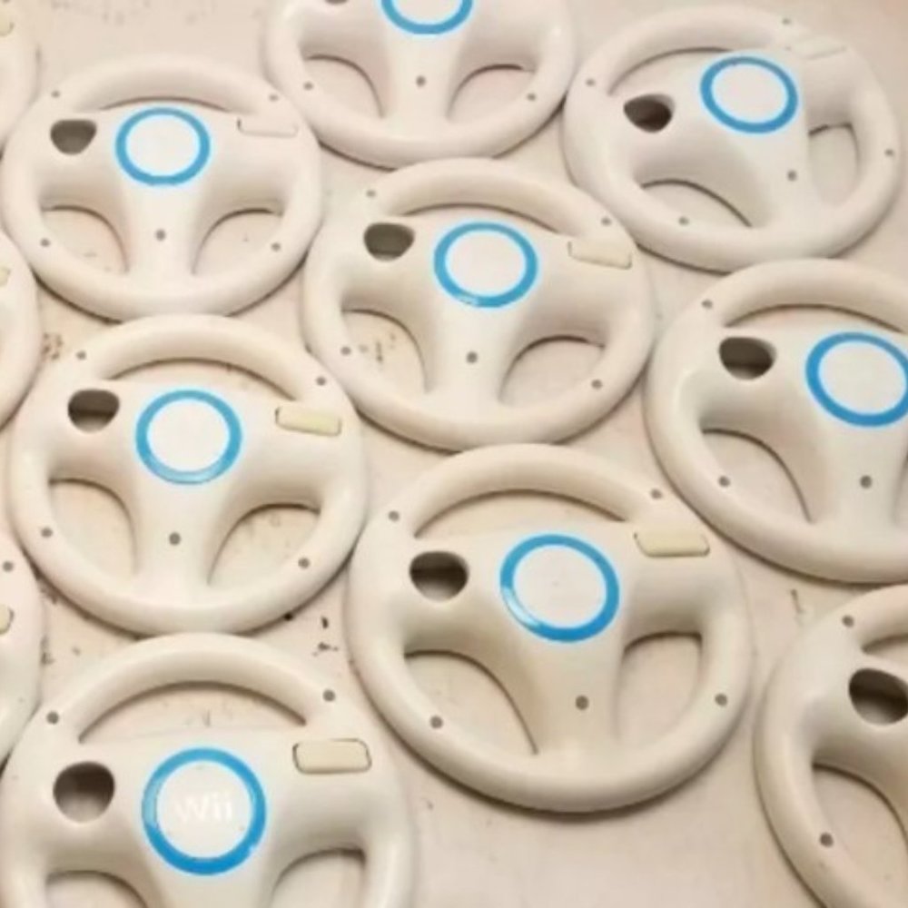 Lot of Genuine OEM Mario Racing Steering Wheel Nintendo Wii Game Controllers